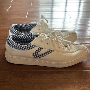 Tretorn, size 6, only worn once, white with picnic pattern in navy